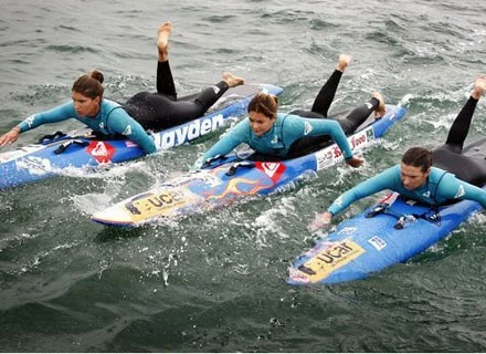 Od lewej: Alexandra Lux, Flora Manciet i Stephanie Geyer-Barneix nieopodal Capbreton, 5 czerwca