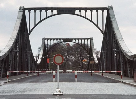 Most Glienicke, gdzie USA i ZSRR wielokrotnie wymieniały złapanych szpiegów