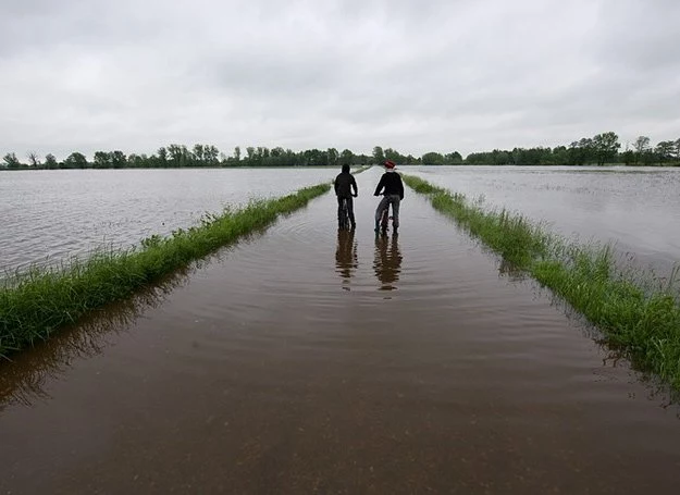 17 maja 2010 r.: Zalana miejscowość Suchy Grunt w województwie małopolskim