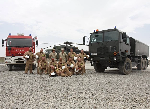 "Ognioodporni" strażacy z polskiej bazy w afgańskim Ghazni /fot. Artur Weber/PKW Afganistan