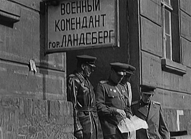 Landsberg (dzisiejszy Gorzów Wielkopolski) w kadrze z radzieckiej kroniki filmowej, luty 1945 r.