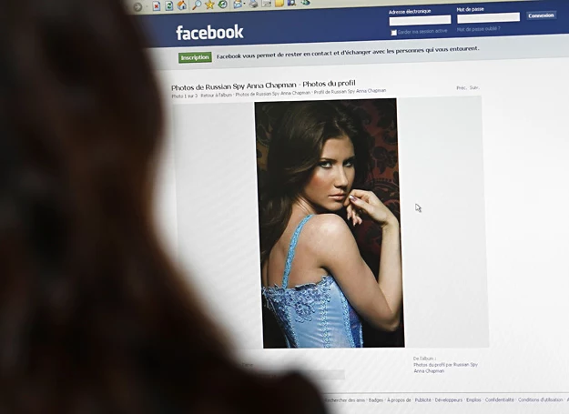 Anna Chapman zamieściła zdjęcia z pikantnej sesji na swojej stronie na Facebooku