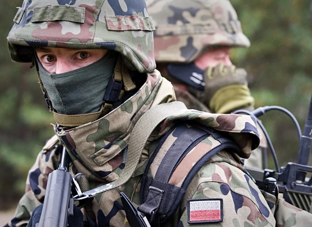 Żołnierz 15. BZ podczas ćwiczeń Anakonda 2010 /fot. Adam Roik, Combat Camera DOSZ