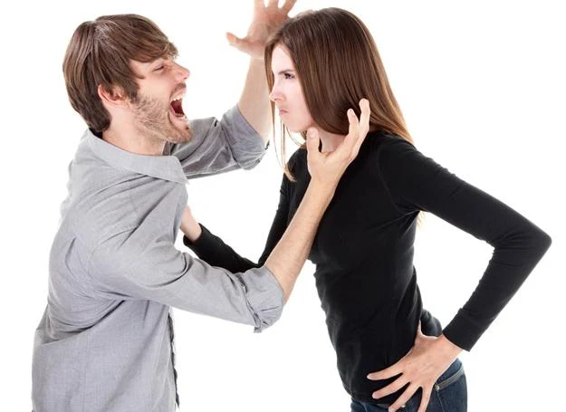 Tylko jedna puszka napoju gazowanego dziennie powoduje agresywne zachowanie u nastolatków. Tylko jedna puszka napoju gazowanego dziennie powoduje agresywne zachowanie u nastolatków.