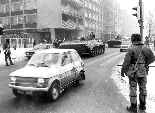 Oficjalnie nie zwalniano żołnierzy zawodowych za poglądy. Czekano, aż się potkną