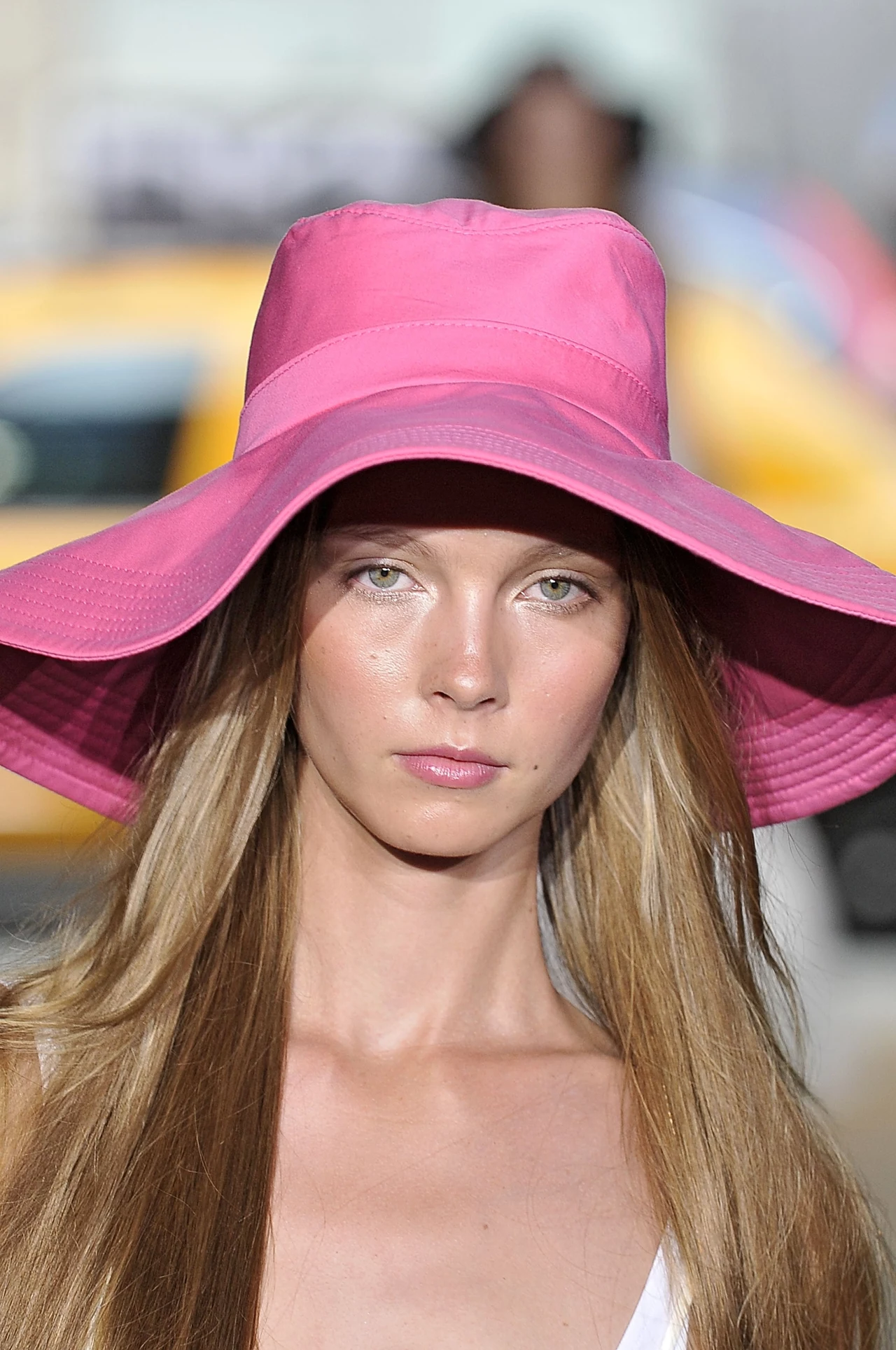 DKNY