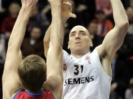 Patrick Burke w barwach Realu Madryt Patrick Burke w barwach Realu Madryt