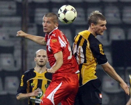 Adrian Mierzejewski (z lewej) strzelec gola dla Wisły Płock. Fot: Jan Malec Adrian Mierzejewski (z lewej) strzelec gola dla Wisły Płock. Fot: Jan Malec