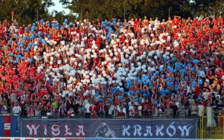 Średnia wieku kibiców Wisły pójdzie w dół. Średnia wieku kibiców Wisły pójdzie w dół.