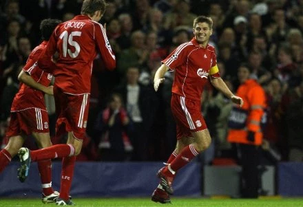 Kapitan Liverpoolu Steven Gerrard Kapitan Liverpoolu Steven Gerrard