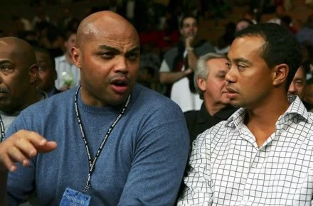 Charles Barkley i Tiger Woods Charles Barkley i Tiger Woods