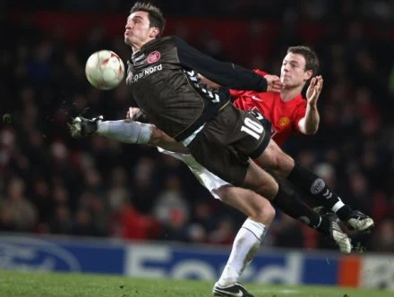 Marek Saganowski po meczu z Man Utd nie ma najlepszego zdania o Rooneyu Marek Saganowski po meczu z Man Utd nie ma najlepszego zdania o Rooneyu