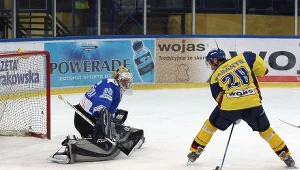 Piękny gol Milana Baranyka, fot: Tadeusz Bącal