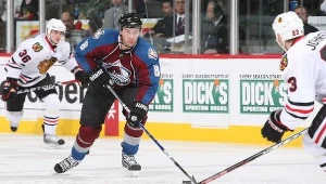 Wojtek Wolski we wczorajszym starciu z Chicago.