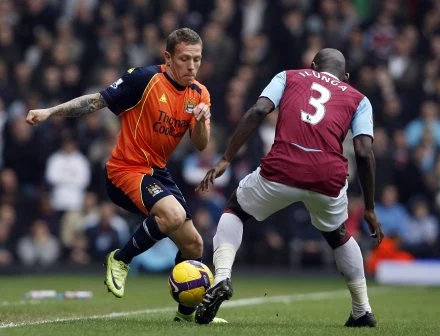 Craig Bellamy (z lewej) Craig Bellamy (z lewej)