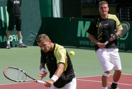 Mariusz Fyrstenberg (z lewej) i Marcin Matkowski Mariusz Fyrstenberg (z lewej) i Marcin Matkowski
