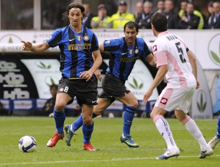 Zlatan Ibrahimović raczej zostanie w Mediolanie Zlatan Ibrahimović raczej zostanie w Mediolanie