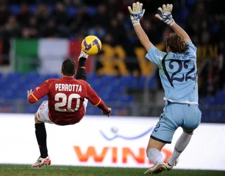 Simone Perrotta Simone Perrotta