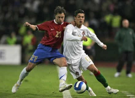 Marjan Marković w starciu z Cristiano Ronaldo