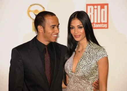 Lewis Hamilton i jego dziewczyna, piosenkarka Nicole Scherzinger Lewis Hamilton i jego dziewczyna, piosenkarka Nicole Scherzinger