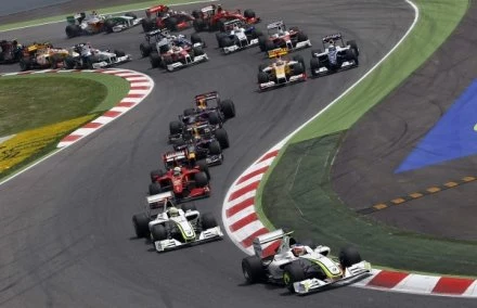 Kierowcy Brawn GP znów nie mieli sobie równych. W Hiszpanii zajęli pierwsze dwa miejsca Kierowcy Brawn GP znów nie mieli sobie równych. W Hiszpanii zajęli pierwsze dwa miejsca