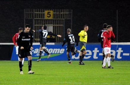 Wisła przegrała z Cracovią 0:1. Wynik nie jest końcem kłopotów klubu Fot Joanna Żmijewska Wisła przegrała z Cracovią 0:1. Wynik nie jest końcem kłopotów klubu Fot Joanna Żmijewska