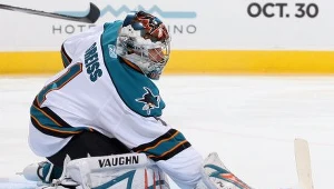 Niemiecki bramkarz San Jose Sharks Thomas Greiss.