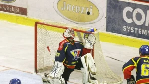 Krzysztof Zborowski w bramce Podhala będzie miał dużo pracy. Fot. Tadeusz Bącal.