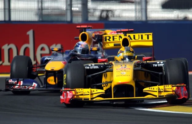 Robert Kubica, a za nim Sebastian Vettel Robert Kubica, a za nim Sebastian Vettel