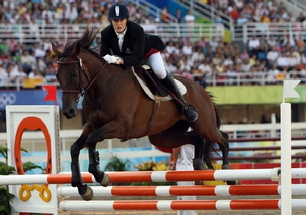 Amelie Caze Amelie Caze