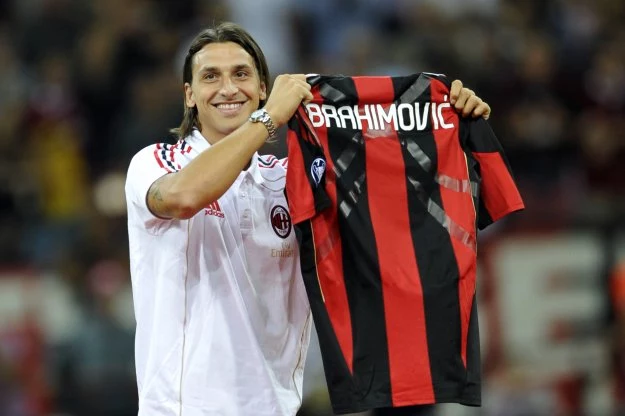 Zlatan Ibrahimović przeszedł z Barcelony do AC Milan Zlatan Ibrahimović przeszedł z Barcelony do AC Milan