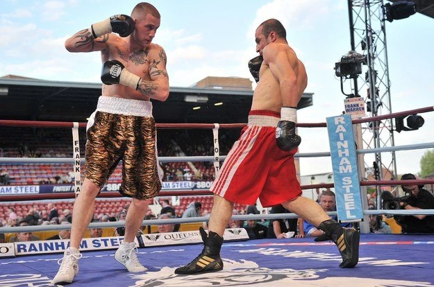 Ricky Burns (z lewej)
