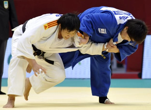 Mika Sugimoto (z prawej) Mika Sugimoto (z prawej)