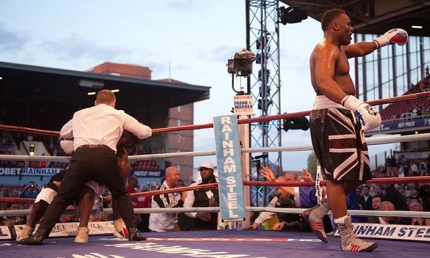Derek Chisora po pokonaniu Danny'ego Williamsa