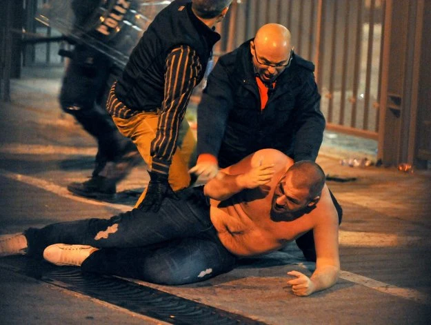 Karabinierzy zatrzymują szefa serbskich kibiców - "Ivana" Karabinierzy zatrzymują szefa serbskich kibiców - "Ivana"