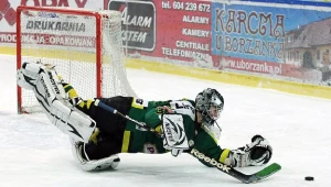 Bramkarz JKH GKS Jastrzębie Kamil Kosowski fot: Tadeusz Bącal