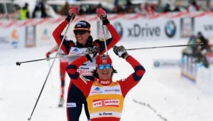 Marit Bjoergen na razie wyprzedza Justynę Kowalczyk.