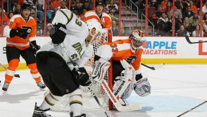 Bramkarz Philadelphia Flyers Brian Boucher podczas meczu z Dallas Stars