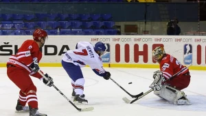 Polscy hokeiści spadli do 3. ligi fot: Tadeusz Bącal