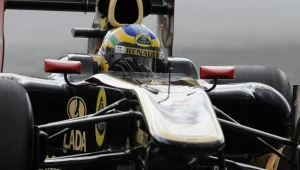 Obecnie w zespole Lotus-Renault jeżdżą Bruna Senna (na zdjęciu) i Witalij Pietrow