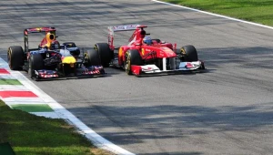 Sebastian Vettel ryzykownym manewrem wyprzedził Fernando Alonso na torze Monza