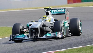 Kierowca Mercedes GP Nico Rosberg na torze Suzuka
