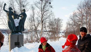 Vegard Ulvang (pierwszy z prawej)