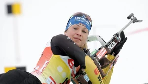 Niemka Magdalena Neuner fatalnie spisała się na strzelnicy, ale i tak zajęła miejsce na podium