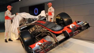 Jenson Button i Lewis Hamilton odsłaniają nowy bolid McLarena