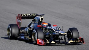 Francuz Romain Grosjean (Lotus Renault)