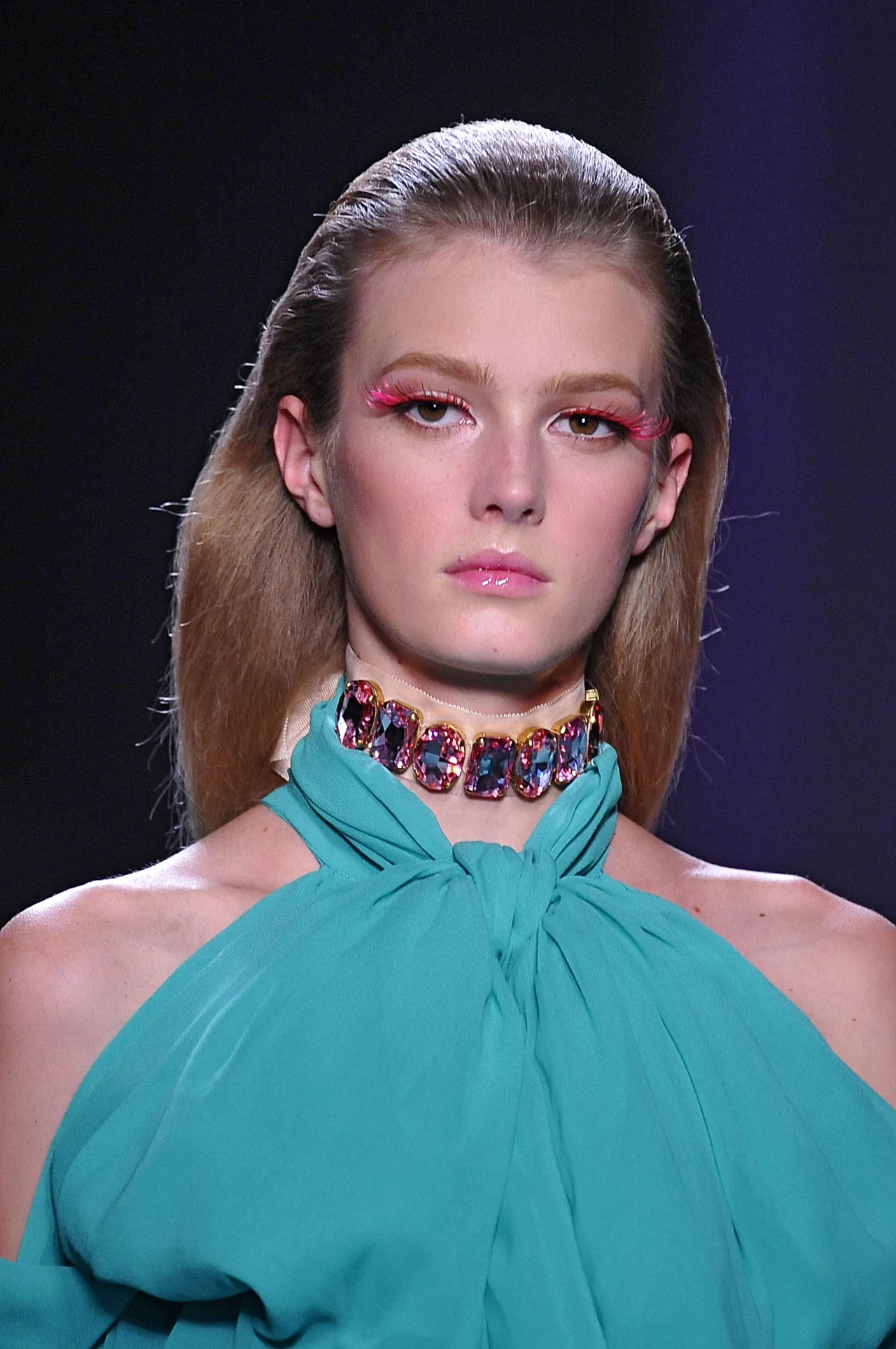Modelki na pokazie Viktor&Rolf 
