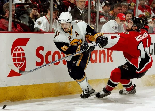 Finał Konferencji Wschodniej - mecz nr 4: Ottawa Senators - Buffalo Sabres 2:3