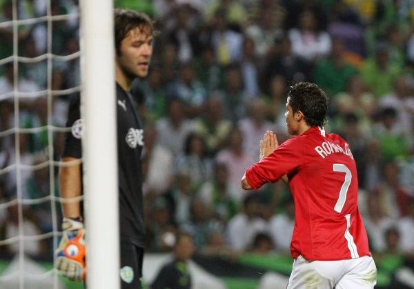 Liga Mistrzów grupa F: Sporting LIzbona - Manchester United 0:1 (0:0).