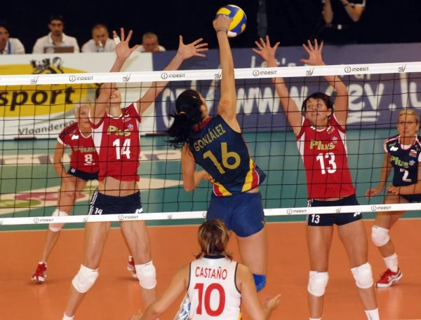 ME siatkarek grupa B: Polska - Hiszpania 3:0 (25:21, 25:22, 25:20)